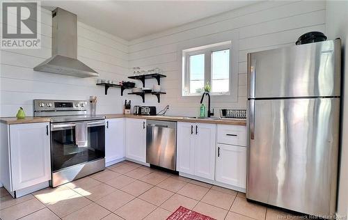 34 Riverside Drive, Shediac, NB - Indoor Photo Showing Kitchen