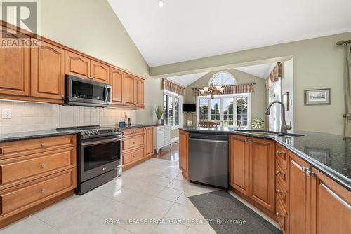 25 Shewman Road, Brighton, ON - Indoor Photo Showing Kitchen