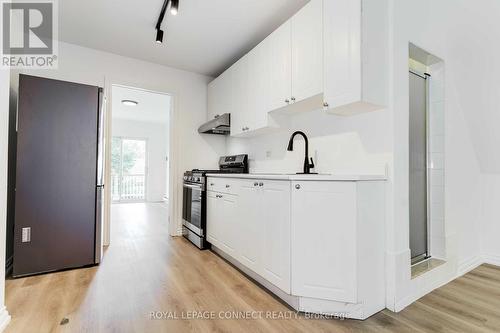 Suite 5 - 307 Pacific Avenue, Toronto, ON - Indoor Photo Showing Kitchen