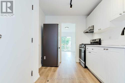 Suite 5 - 307 Pacific Avenue, Toronto, ON - Indoor Photo Showing Kitchen