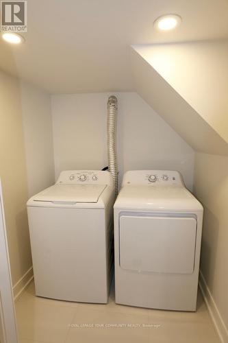 17 Robson Place, Toronto, ON - Indoor Photo Showing Laundry Room