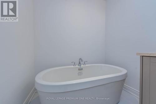 149 - 55 Lunar Crescent, Mississauga, ON - Indoor Photo Showing Bathroom