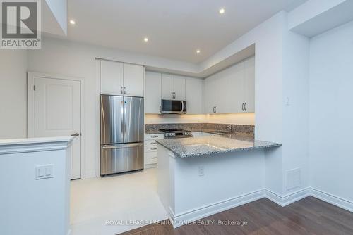 149 - 55 Lunar Crescent, Mississauga, ON - Indoor Photo Showing Kitchen