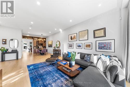 2 Dunkirk Road, Toronto, ON - Indoor Photo Showing Living Room