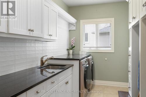 8829 Joseph Court, Niagara Falls, ON - Indoor Photo Showing Laundry Room