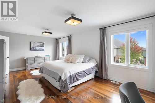 8829 Joseph Court, Niagara Falls, ON - Indoor Photo Showing Bedroom