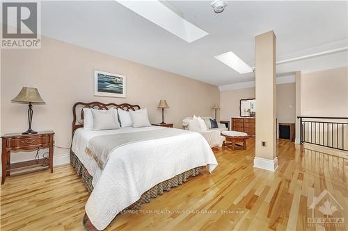 302 - 400 Mcleod Street, Ottawa, ON - Indoor Photo Showing Bedroom