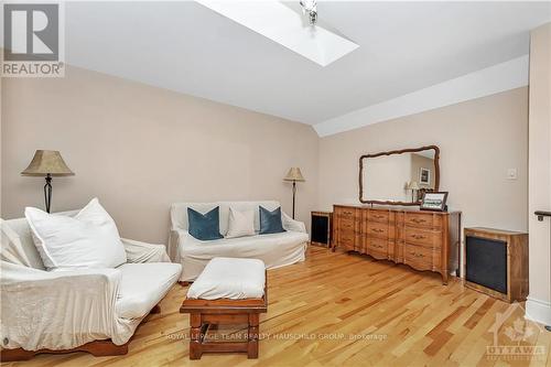 302 - 400 Mcleod Street, Ottawa, ON - Indoor Photo Showing Bedroom