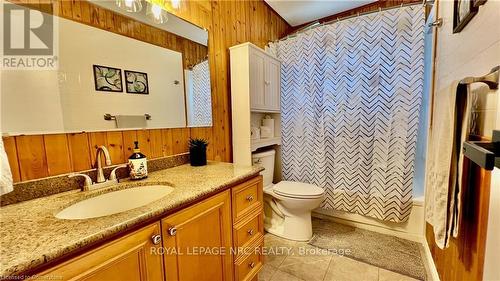 6 Deer Avenue, Manitouwadge, ON - Indoor Photo Showing Bathroom