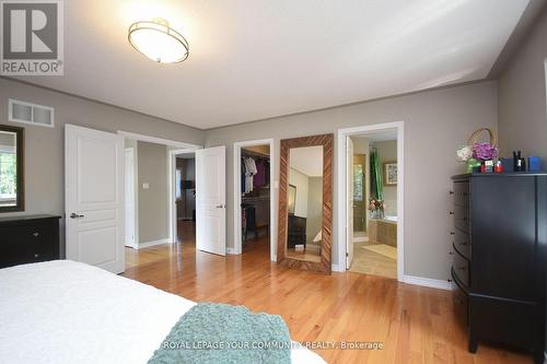 277 Creek Path Avenue, Oakville, ON - Indoor Photo Showing Bedroom