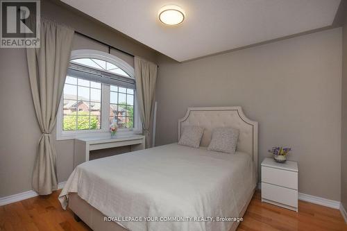 277 Creek Path Avenue, Oakville, ON - Indoor Photo Showing Bedroom