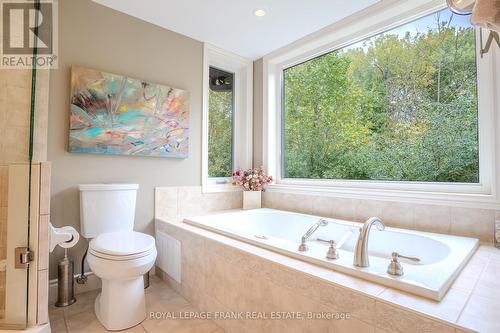 101 Mcgregor Drive, Kawartha Lakes (Bobcaygeon), ON - Indoor Photo Showing Bathroom