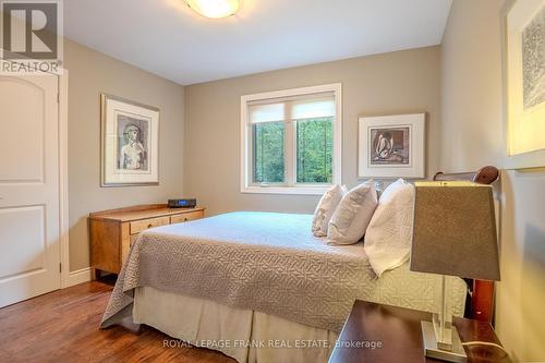 101 Mcgregor Drive, Kawartha Lakes (Bobcaygeon), ON - Indoor Photo Showing Bedroom