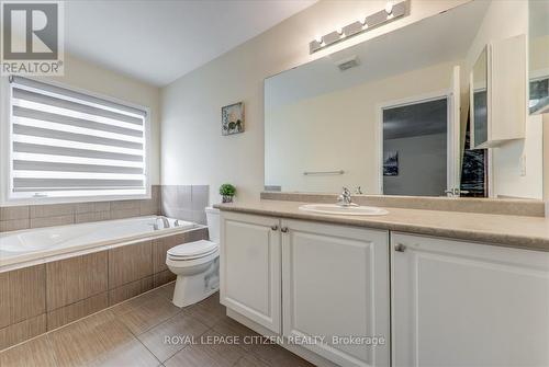 855 Cook Crescent, Shelburne, ON - Indoor Photo Showing Bathroom