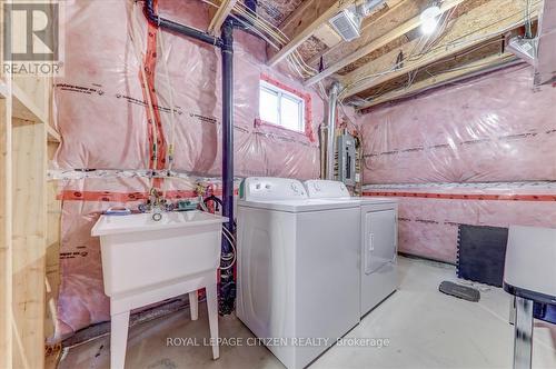 855 Cook Crescent, Shelburne, ON - Indoor Photo Showing Laundry Room