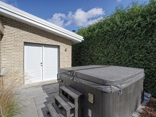 Hot tub - 262 Rue Des Pins, Saint-Jérôme, QC - Outdoor With Exterior