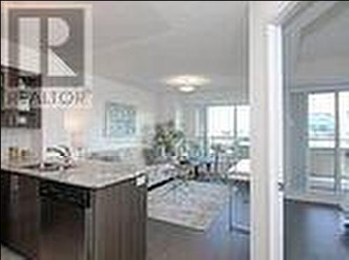 415 - 75 Norman Bethune Avenue, Richmond Hill, ON - Indoor Photo Showing Kitchen