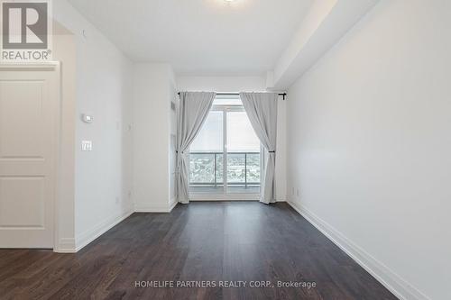 2212 - 3600 Highway 7, Vaughan, ON - Indoor Photo Showing Other Room