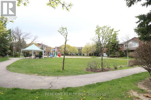 100 - 833 Scollard Court, Mississauga, ON - Outdoor