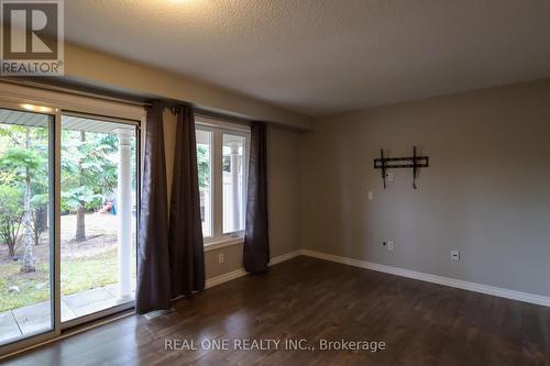 100 - 833 Scollard Court, Mississauga, ON - Indoor Photo Showing Other Room