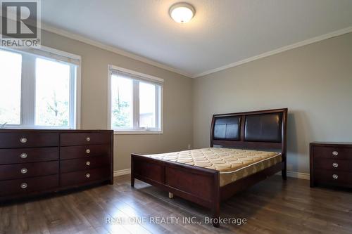 100 - 833 Scollard Court, Mississauga, ON - Indoor Photo Showing Bedroom