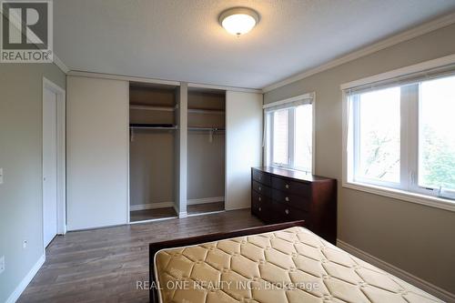 100 - 833 Scollard Court, Mississauga, ON - Indoor Photo Showing Bedroom