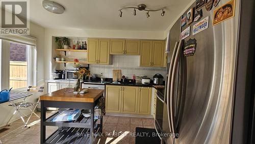 8 Treepark Street, Brampton, ON - Indoor Photo Showing Kitchen