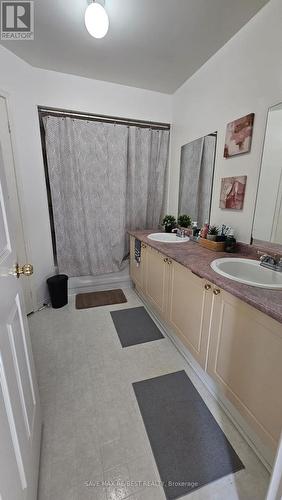 8 Treepark Street, Brampton, ON - Indoor Photo Showing Bathroom