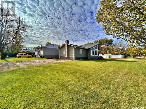 1409 Broadway Avenue, Moosomin, SK - Outdoor