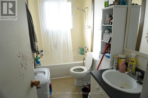 141 & 143 Station Street, Temiskaming Shores, ON - Indoor Photo Showing Bathroom