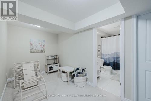 2431 Evans Boulevard, London, ON - Indoor Photo Showing Other Room