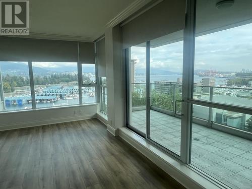 1301 1717 Bayshore Drive, Vancouver, BC - Indoor Photo Showing Other Room