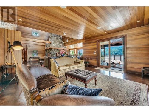 15781 East Egmont Shoreline, Pender Harbour, BC 