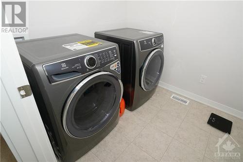 Laundry - 331 Crossway Terrace, Ottawa, ON - Indoor Photo Showing Laundry Room