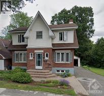 97 MARLOWE CRESCENT  Ottawa, ON K1S 1H9