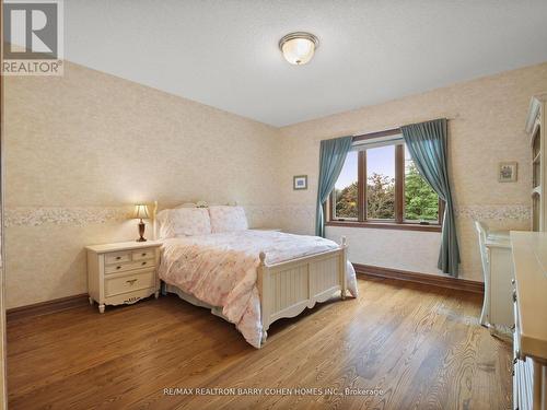 157 Treegrove Circle S, Aurora, ON - Indoor Photo Showing Bedroom