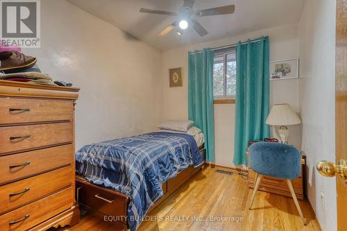 1340 Cedar Street W, Oshawa, ON - Indoor Photo Showing Bedroom