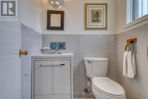 1340 Cedar Street W, Oshawa, ON - Indoor Photo Showing Bathroom