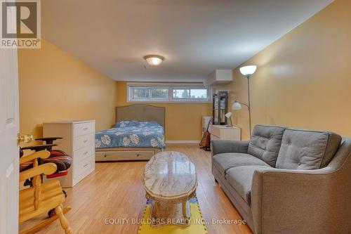 1340 Cedar Street W, Oshawa, ON - Indoor