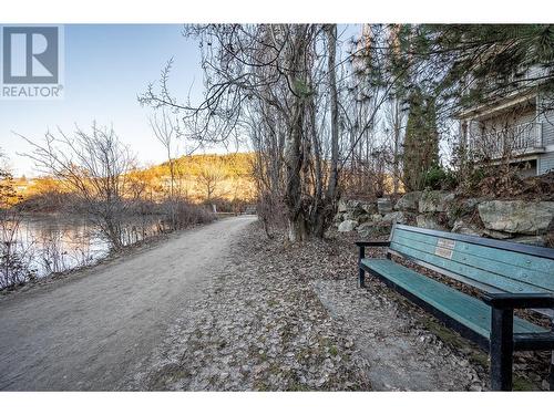 walking trail alongg Brandts Creek - 595 Yates Road Unit# 34 Lot# 76, Kelowna, BC - Outdoor