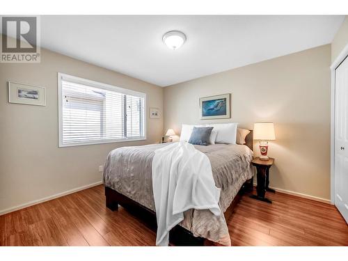 Spacious guest room - 595 Yates Road Unit# 34 Lot# 76, Kelowna, BC - Indoor Photo Showing Bedroom