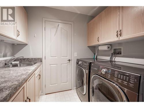 595 Yates Road Unit# 34 Lot# 76, Kelowna, BC - Indoor Photo Showing Laundry Room