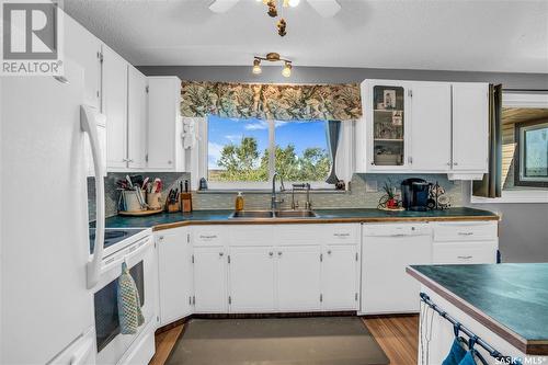 Bechard Acreage:  Rm Of Longlaketon No. 219, Longlaketon Rm No. 219, SK - Indoor Photo Showing Kitchen With Double Sink