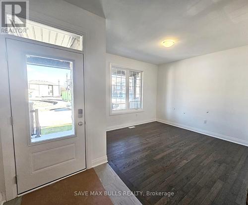 1869 Narcissus Gardens, Pickering, ON - Indoor Photo Showing Other Room