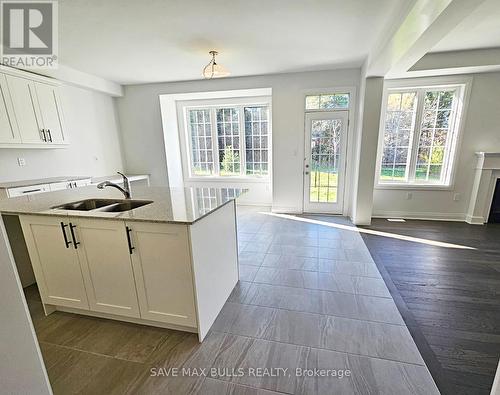 1869 Narcissus Gardens, Pickering, ON - Indoor Photo Showing Kitchen With Double Sink