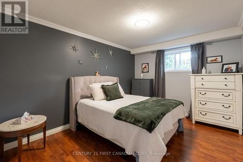 32 Blanchard Crescent, London, ON - Indoor Photo Showing Bedroom