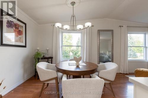 32 Blanchard Crescent, London, ON - Indoor Photo Showing Dining Room