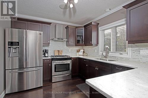 90 Oliver Crescent, Zorra, ON - Indoor Photo Showing Kitchen With Double Sink With Upgraded Kitchen