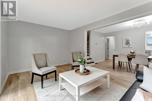 3 - 1358 Upper Gage Avenue, Hamilton (Randall), ON - Indoor Photo Showing Living Room