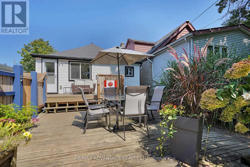 49 Briscoe Street W, London, ON - Outdoor With Deck Patio Veranda